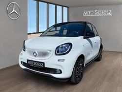 Weiß Gebraucht 2016 Smart ForFour Limousine | 14.224 € (Etwas zu teuer)