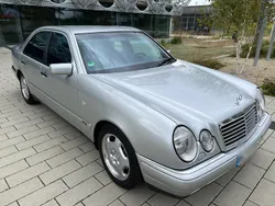 Silber Gebraucht 1997 Mercedes 320 Avantgarde Limousine | 6.990 €