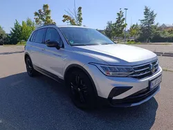 Grau Gebraucht 2021 VW Tiguan Sportline SUV | 32.000 € (Fairer Preis)