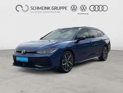 Blau Gebraucht 2024 VW Passat R-line Limousine | 44.880 €