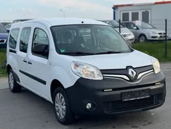 Weiß Gebraucht 2016 Renault Kangoo Van / Kleinbus | 11.590 € (Fairer Preis)