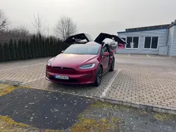 Rot Gebraucht 2023 Tesla Model X Plaid SUV | 86.000 € (Guter Preis)