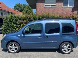 Blau Gebraucht 2011 Renault Kangoo Expression Van / Kleinbus | 5.350 € (Fairer Preis)