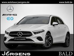 Weiss polarweiß Gebraucht 2024 Mercedes A250 Progressive Limousine | 27.880 € (Guter Preis)