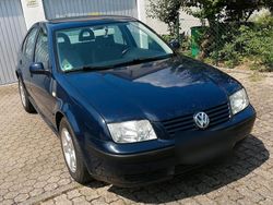 Blau Gebraucht 1999 VW Bora Limousine | 3.850 €