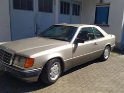 Mercedes 230
