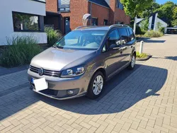 Grau Gebraucht 2012 VW Touran Style Van / Kleinbus | 8.000 € (Fairer Preis)