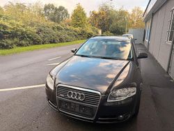 Grau Gebraucht 2006 Audi A4 Kombi | 2.600 € (Guter Preis)