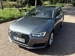Grau Gebraucht 2019 Audi A4 Design Kombi | 14.600 € (Fairer Preis)
