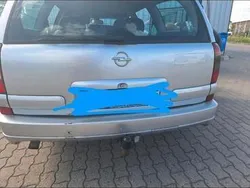 Silber Gebraucht 2004 Opel Omega Kombi | 800 €