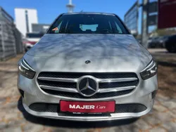 Silber metallic Gebraucht 2020 Mercedes B200 Van / Kleinbus | 23.030 € (Fairer Preis)
