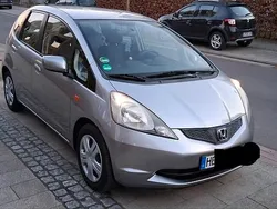 Grau Gebraucht 2011 Honda Jazz Kleinwagen | 4.400 € (Fairer Preis)
