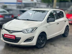 Beige Gebraucht 2014 Hyundai i20 Classic Limousine | 5.600 € (Fairer Preis)