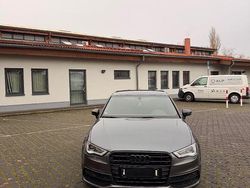 Grau Gebraucht 2015 Audi A3 S-Line Limousine | 18.500 € (Teuer)