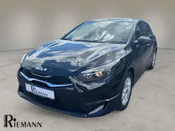 Schwarz Neu 2025 Kia Ceed Limousine | 21.995 € (Guter Preis)