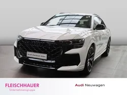 Weiss Neu 2024 Audi RS Q8 Design SUV | 151.990 € (Etwas zu teuer)
