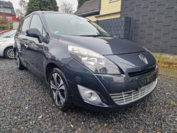 Grau Gebraucht 2011 Renault Scénic III Bose Edition Van / Kleinbus | 3.490 € (Guter Preis)