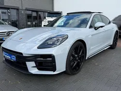 Grau Gebraucht 2024 Porsche Panamera Limousine | 102.800 € (Teuer)