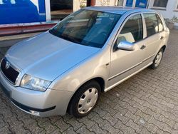 Silber Gebraucht 2000 Skoda Fabia Kleinwagen | 1.700 € (Fairer Preis)
