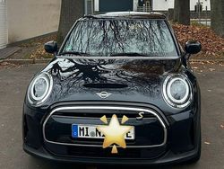 Schwarz Gebraucht 2021 Mini Cooper Kleinwagen | 17.499 € (Etwas zu teuer)