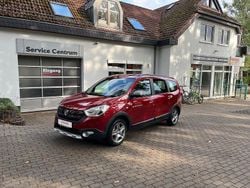 Rot Gebraucht 2021 Dacia Lodgy Stepway Van / Kleinbus | 16.490 € (Fairer Preis)