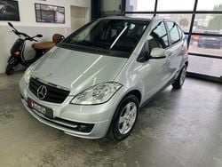 Silber Gebraucht 2011 Mercedes A180 Classic Limousine | 3.250 € (Superpreis)
