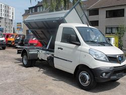 Weiß Gebraucht 2022 Piaggio Porter SUV | 31.950 €