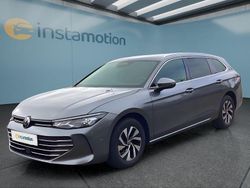 Grau Gebraucht 2025 VW Passat Kombi | 40.949 € (Guter Preis)