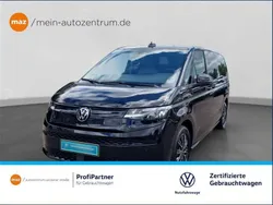Deep black perleffekt Gebraucht 2024 VW T7 Basis Van | 54.980 € (Etwas zu teuer)