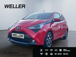 Rot Gebraucht 2021 Toyota Aygo X-play Kleinwagen | 11.690 € (Fairer Preis)