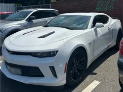 Weiß Gebraucht 2018 Chevrolet Camaro Coupé | 22.000 €