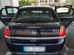 Blau Gebraucht 2003 Opel Vectra Limousine | 1.250 € (Etwas zu teuer)