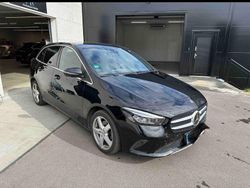 Schwarz Gebraucht 2019 Mercedes B200 Van / Kleinbus | 15.250 € (Guter Preis)