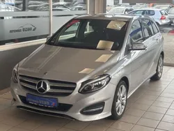Silber Gebraucht 2018 Mercedes B200 Urban Van / Kleinbus | 20.990 € (Fairer Preis)