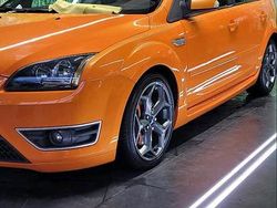 Orange Gebraucht 2007 Ford Focus ST Limousine | 8.299 €