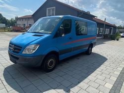 Blau Gebraucht 2011 Mercedes 316 Van | 7.290 €