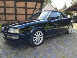 Brilliantschwarz mit klarlack Gebraucht 1994 Audi Cabriolet Sport Cabrio | 9.450 €