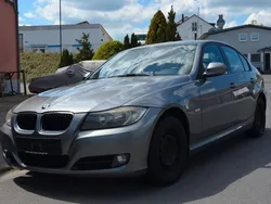 Grau Gebraucht 2009 BMW 318 Limousine | 2.900 € (Guter Preis)