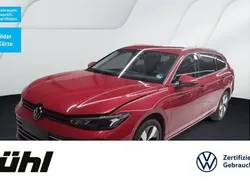 Chilirot metallic Gebraucht 2024 VW Passat Business Kombi | 30.390 € (Fairer Preis)