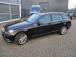 Schwarz Gebraucht 2014 Mercedes C180 Kombi | 13.600 € (Superpreis)