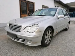 Silber Gebraucht 2005 Mercedes C180 Limousine | 1.000 € (Superpreis)