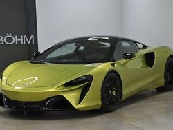 Grün Gebraucht 2023 McLaren Artura | 248.670 €
