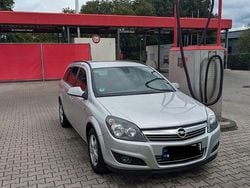 Silber Gebraucht 2010 Opel Astra Edition Kombi | 3.500 € (Guter Preis)
