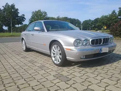 Silber Gebraucht 2004 Jaguar XJ8 Limousine | 19.950 € (Teuer)