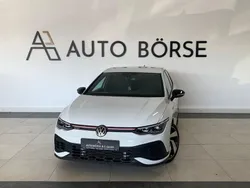 Weiß Gebraucht 2022 VW Golf VIII GTI Clubsport Limousine | 28.490 € (Guter Preis)