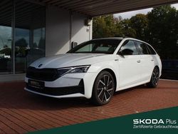 Moonweiß perleffekt Gebraucht 2024 Skoda Octavia SportLine Kombi | 34.430 € (Fairer Preis)