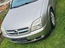Silber Gebraucht 2003 Opel Vectra Cosmo Limousine | 3.300 € (Etwas zu teuer)