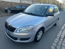 Silber Gebraucht 2011 Skoda Fabia Classic Kleinwagen | 3.460 € (Fairer Preis)