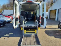 Frostweiß Gebraucht 2021 Ford Transit Kombi | 29.990 €