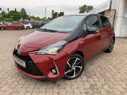 Rot Gebraucht 2019 Toyota Yaris Hybrid Style Kleinwagen | 16.990 € (Fairer Preis)